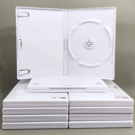 Nintendo Wii Replacement Game Case 10-Pack - Empty Disc Cases [White] - View of stack of ten games with one on top of the stack showing the iInterior view of a case showing the manual clips on the left and the disc tray on the right, new condition