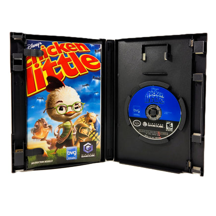 Chicken Little (Disney) - Nintendo GameCube - Interior view with disc & inserts, like new condition