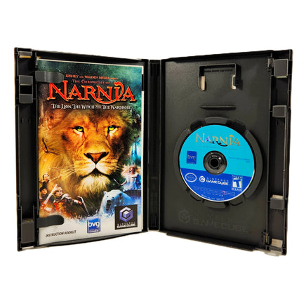 Chronicles of Narnia: Lion Witch & the Wardrobe [Player's Choice] Nintendo GameCube - Disc tray and manual shown, good condition
