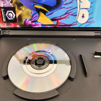 Finding Nemo (Disney) - Nintendo GameCube - Game case with close up view of scratch free game disc surface