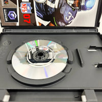 Madden NFL 2007 - Nintendo GameCube - Game case with close up view of scratch free game disc surface