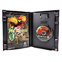 Metroid Prime - Nintendo GameCube - Interior case view with manual and disc neatly arranged, good condition