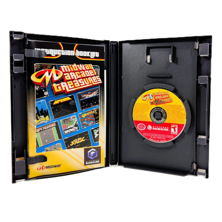 Midway Arcade Treasures - Nintendo GameCube - Disc and inserts displayed, very good condition