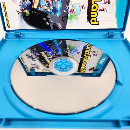 Nintendo Land Nintendo Wii U Good - Close up view of scratch free game disc surface