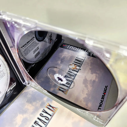 Final Fantasy IX for PlayStation 1 - Close-up view of clean mirror-finish of scratch free disc 4, like new condition